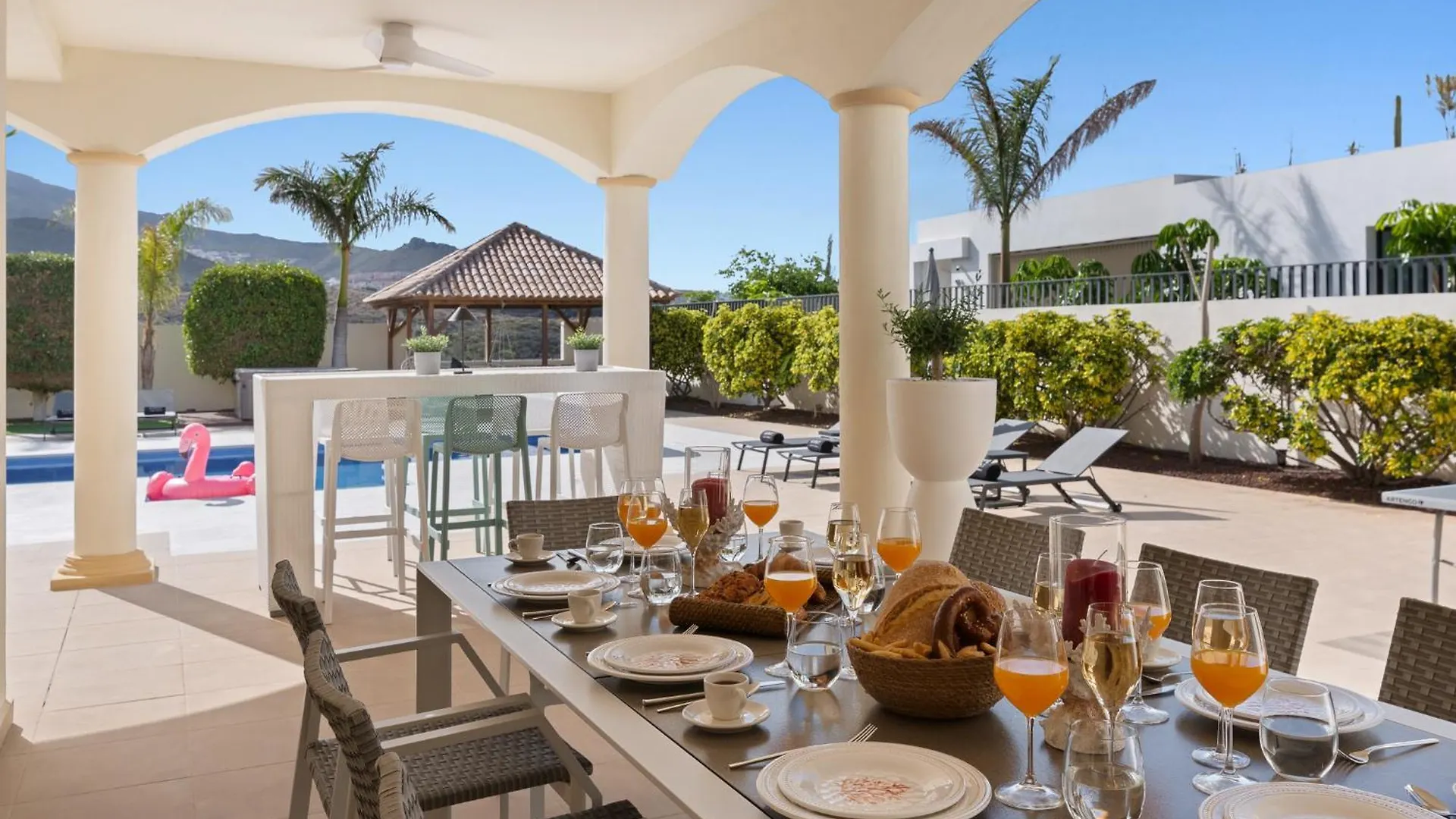 Karat Villa Luso 阿德耶 西班牙