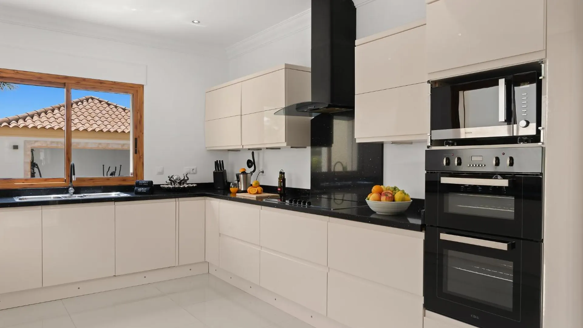 Karat Villa Luso 阿德耶
